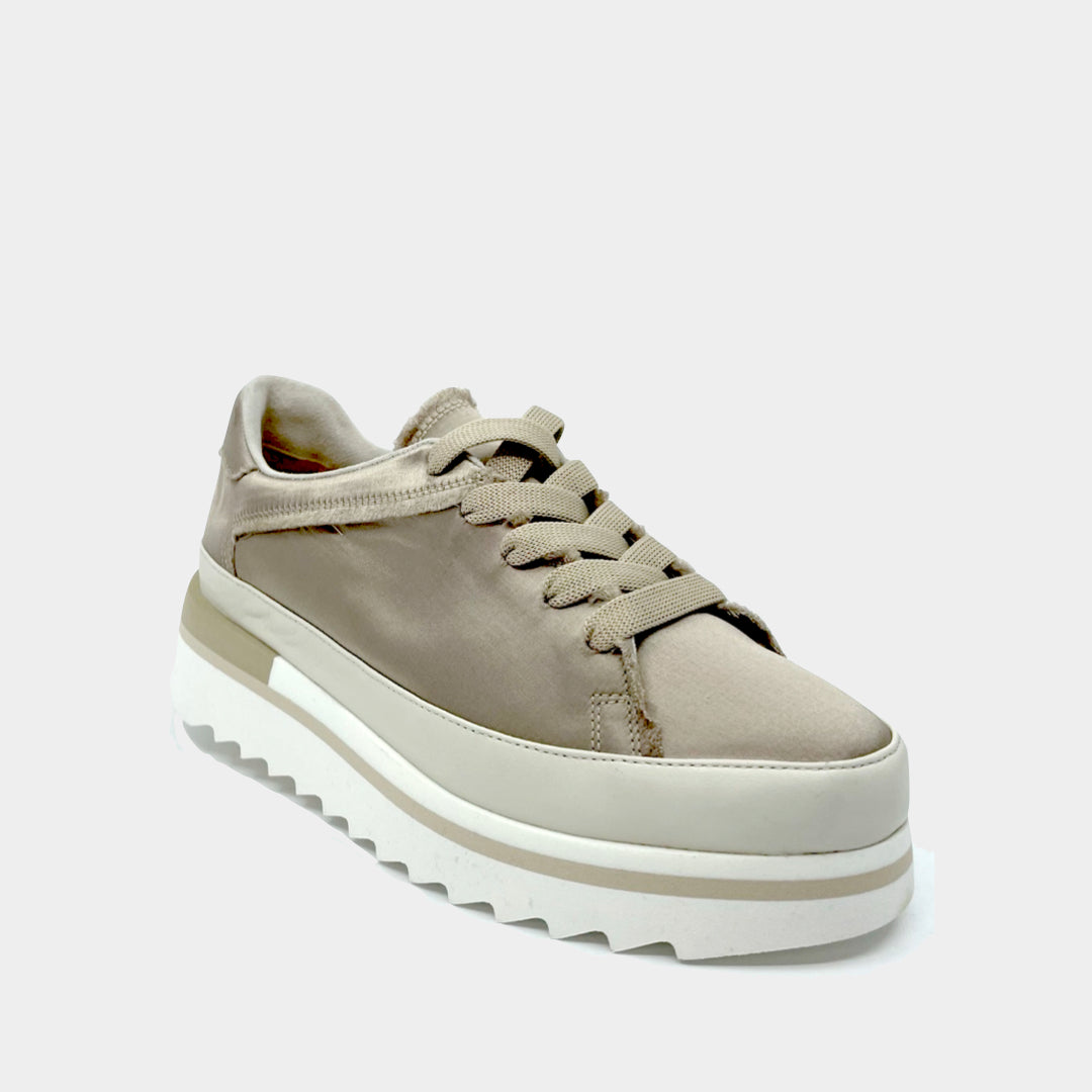 SOFT WAVES - Licia image 1