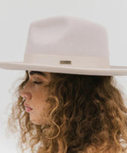 GIGI PIP  - Monroe Rancher - 59, Ivory image