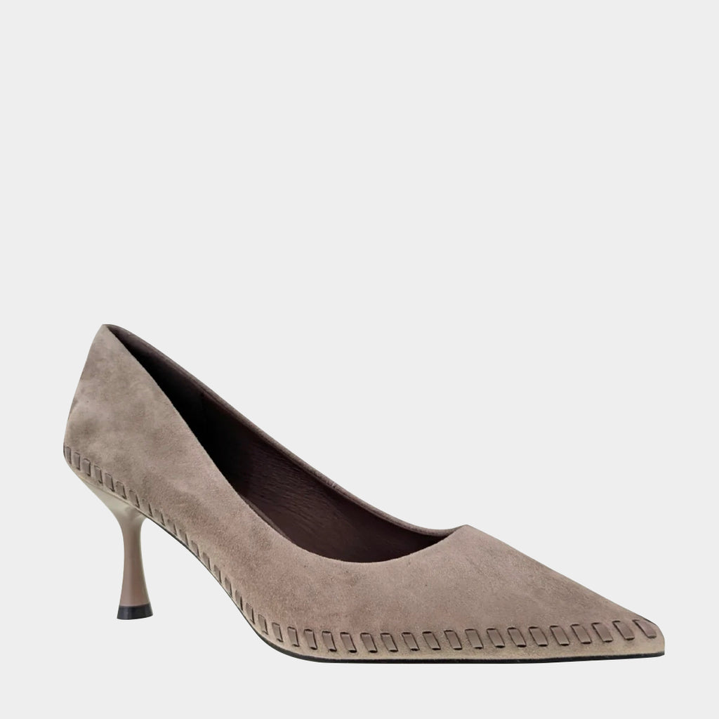 ATELIERS - Brooke Pump