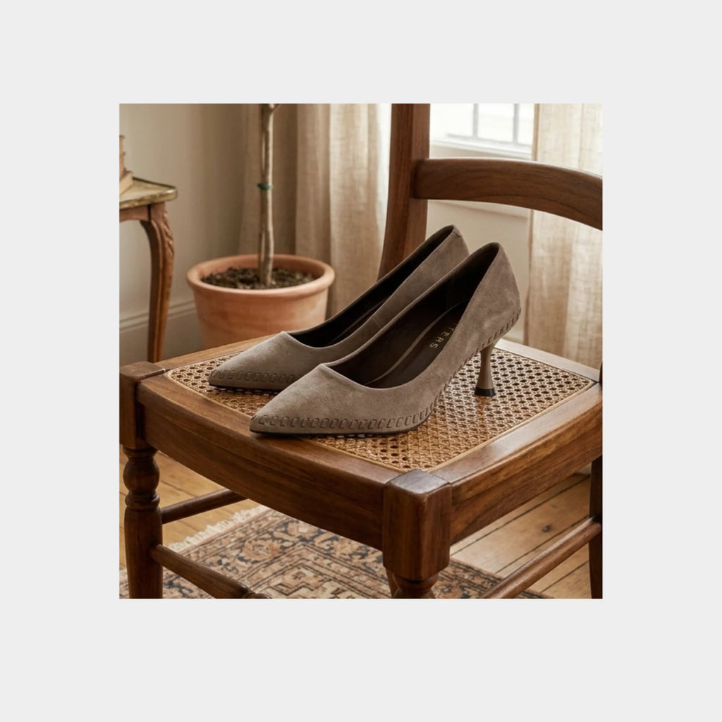 ATELIERS - Brooke Pump