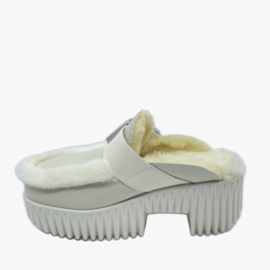 4CCCCEES - Plia Amber Clog image 5