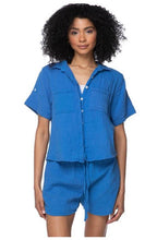 SUBTLE LUXURY - Camp Shirt - S/M, AQM image