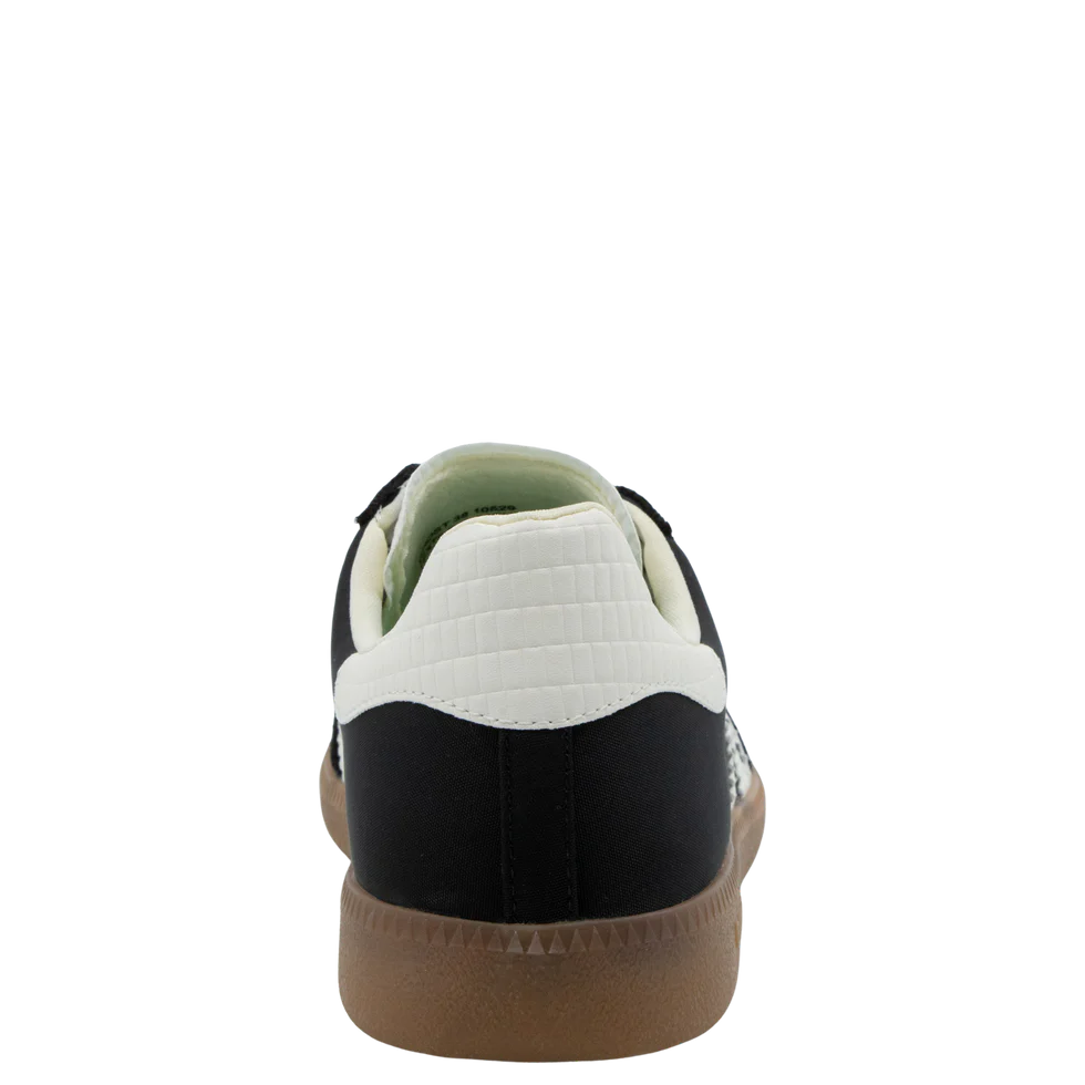 BACK70 - Ghost Sneaker