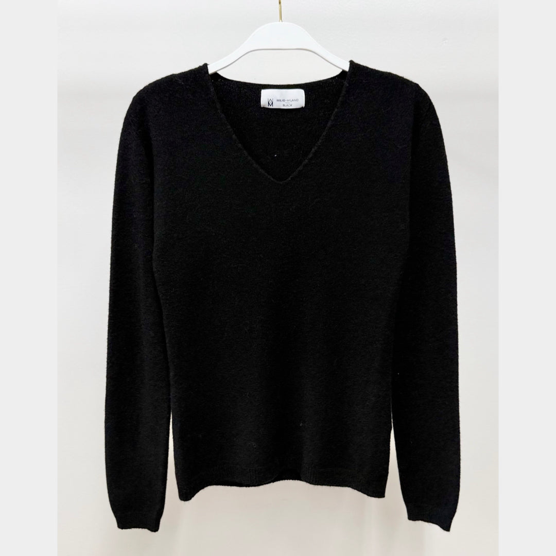 MILIO MILANO - V-Neck Sweater